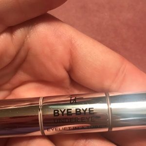It bye bye under eye. “eye lift in a tube.” Only used once. Dual ended 💕